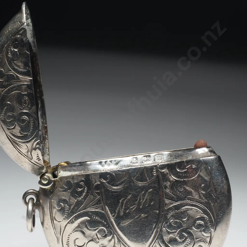 Antique Sterling Silver Round Vesta Case Image 1++