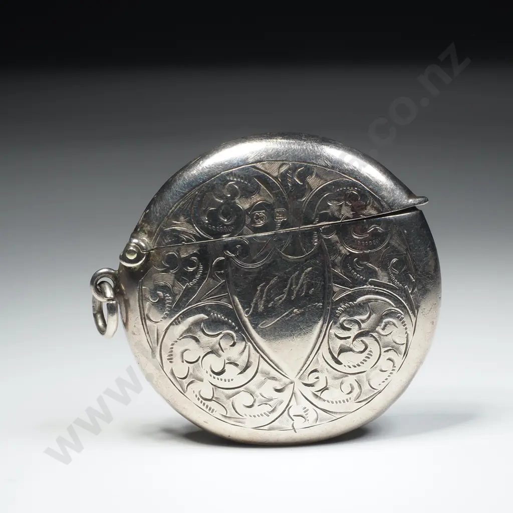 Antique Sterling Silver Round Vesta Case Image 1++