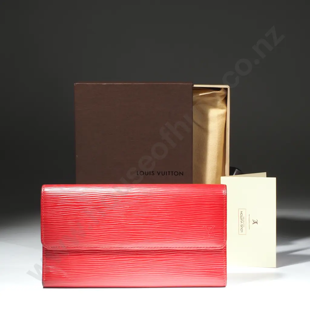 Louis Vuitton Red Epi Leather International Wallet w Box & Dust Bag Image 1++