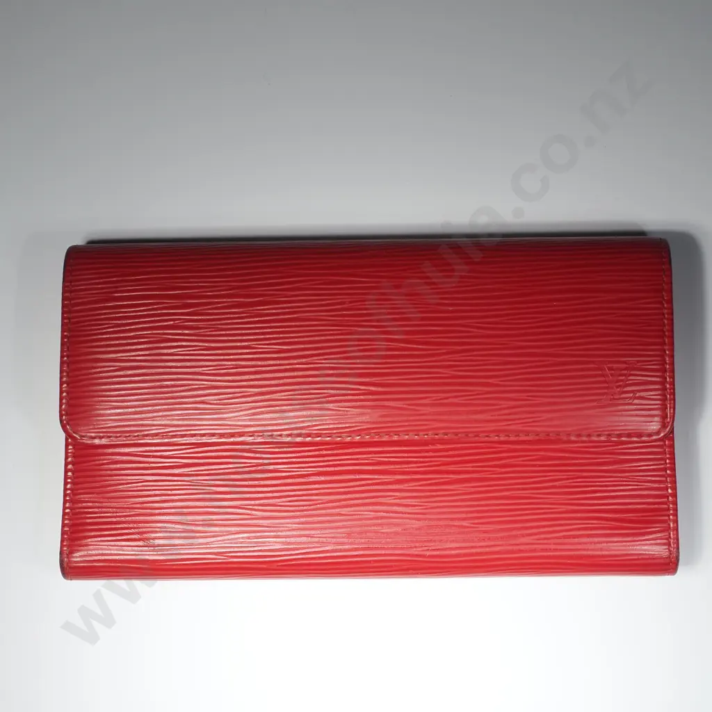 Louis Vuitton Red Epi Leather International Wallet w Box & Dust Bag Image 1++