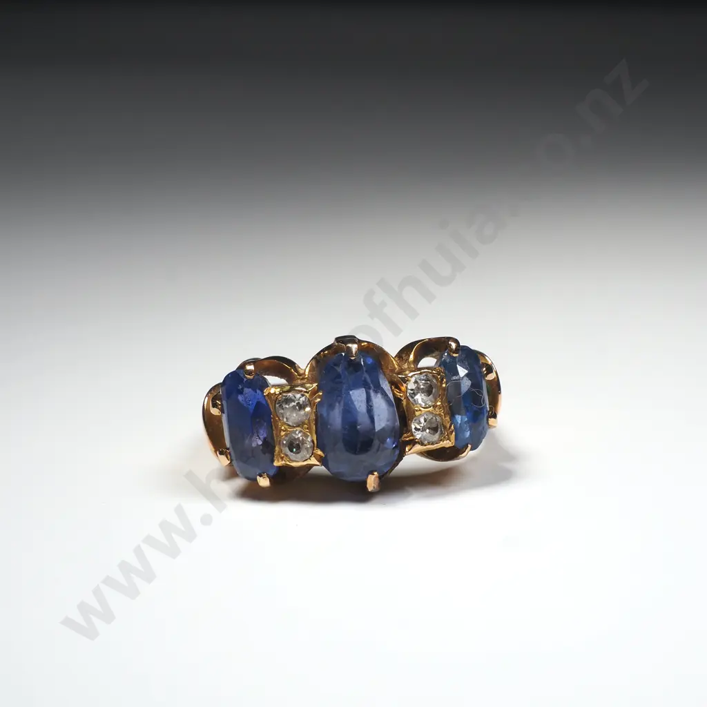 18ct Gold Sapphire & Diamond Ring Image 1++