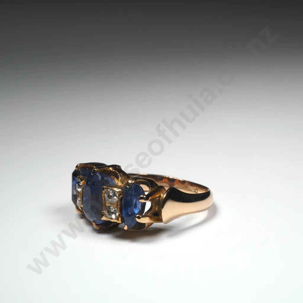 18ct Gold Sapphire & Diamond Ring Image 1++