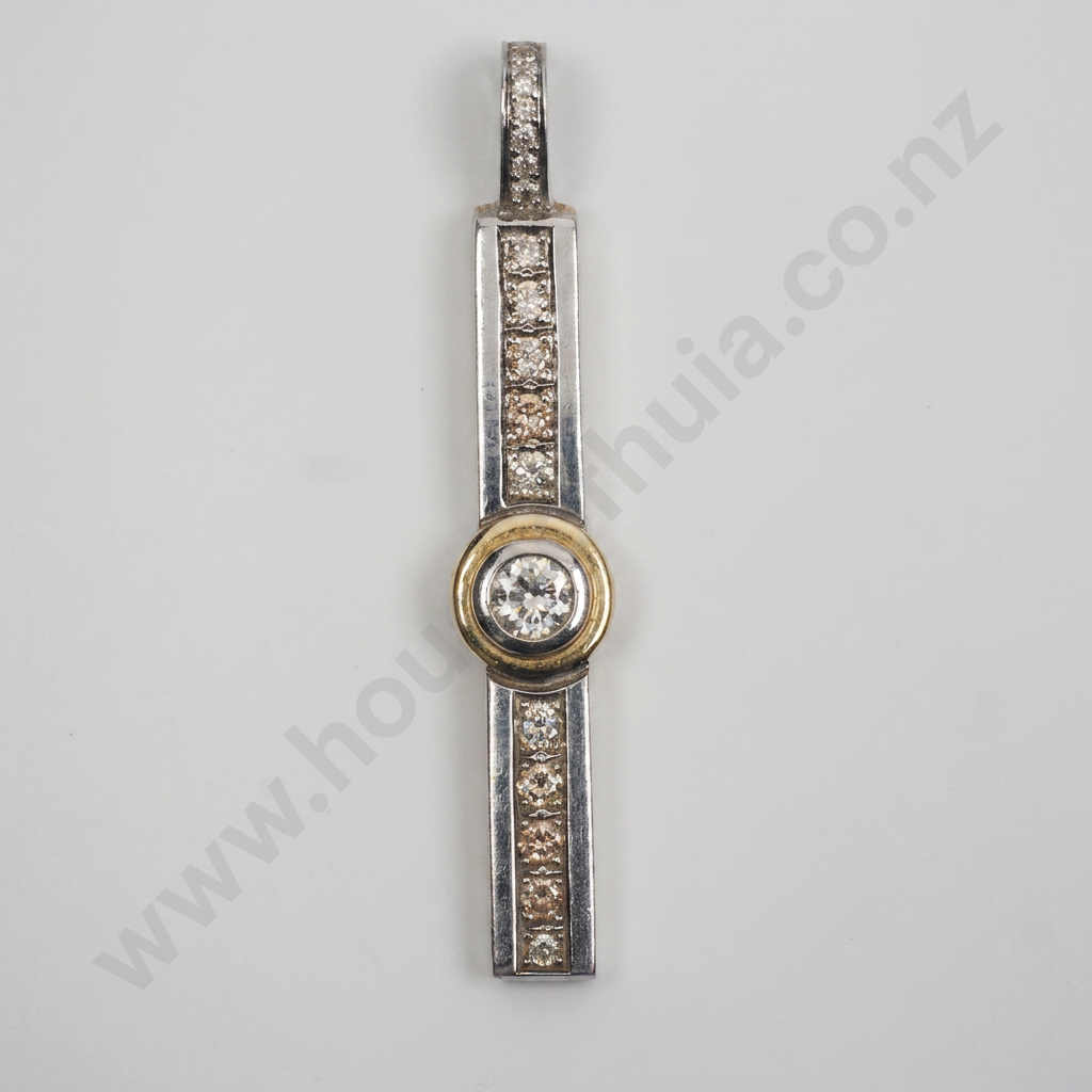 18ct & 9ct Gold Diamond Pendant w Valuation for $4,652.00 Image 1++