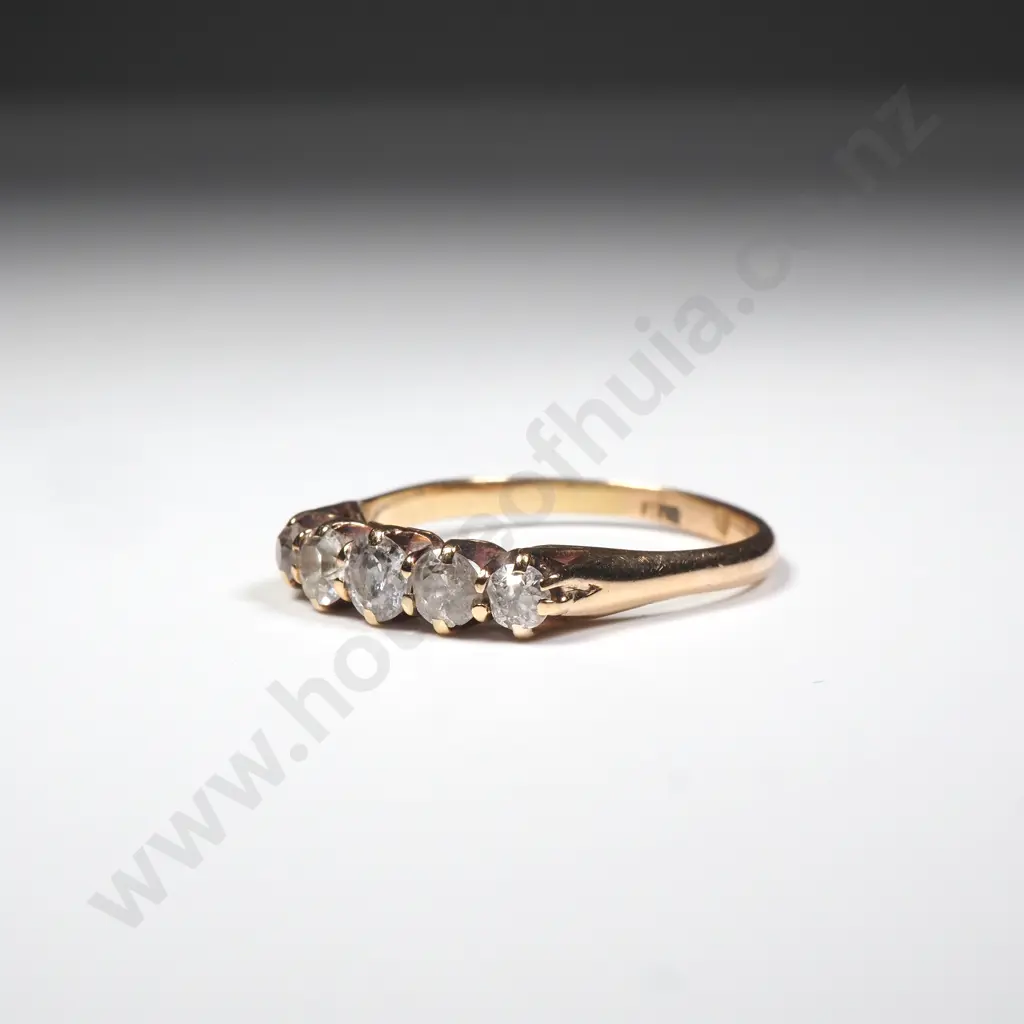 18ct Gold Five Diamond Ring Image 1++
