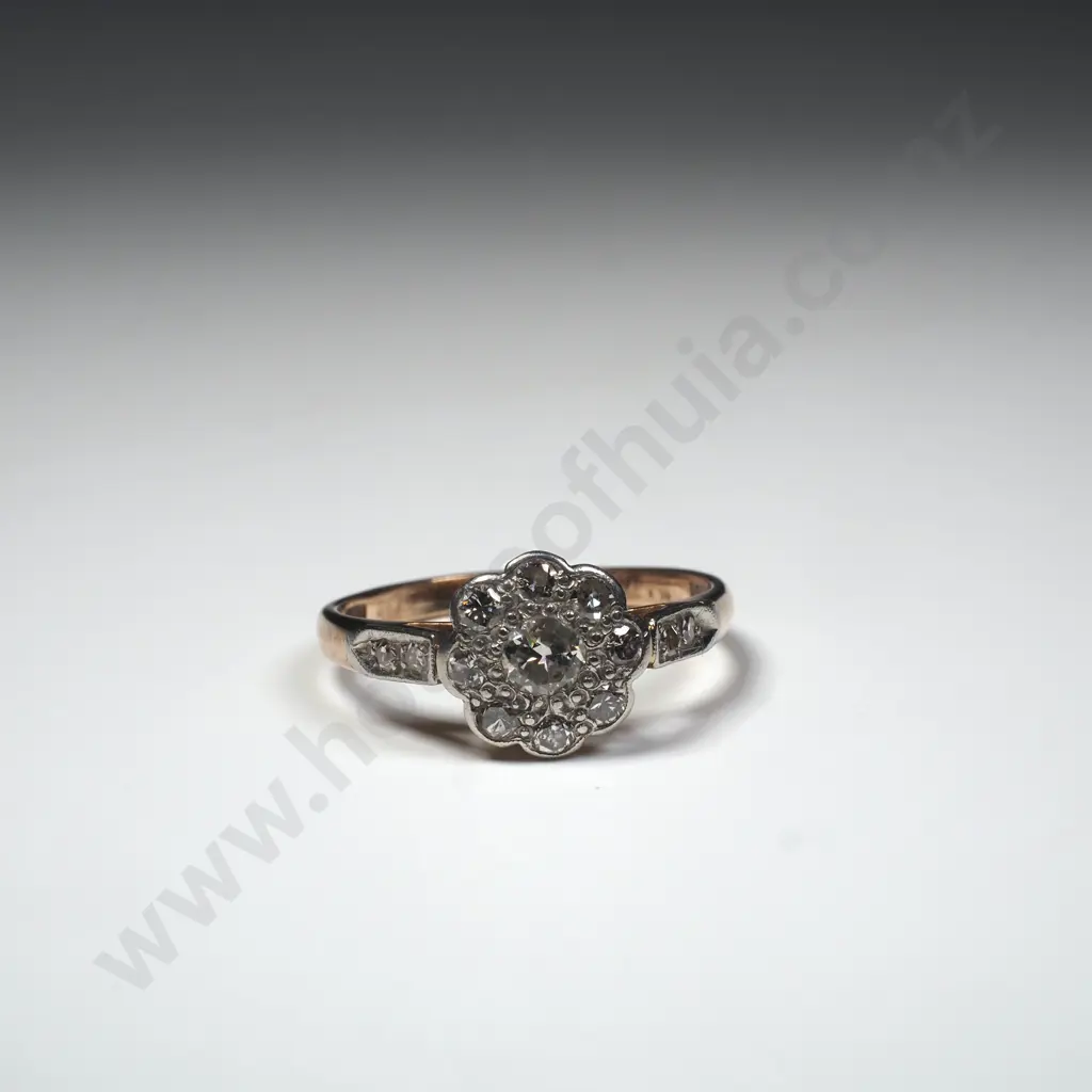 Antique 18ct Gold Diamond Ring Image 1++
