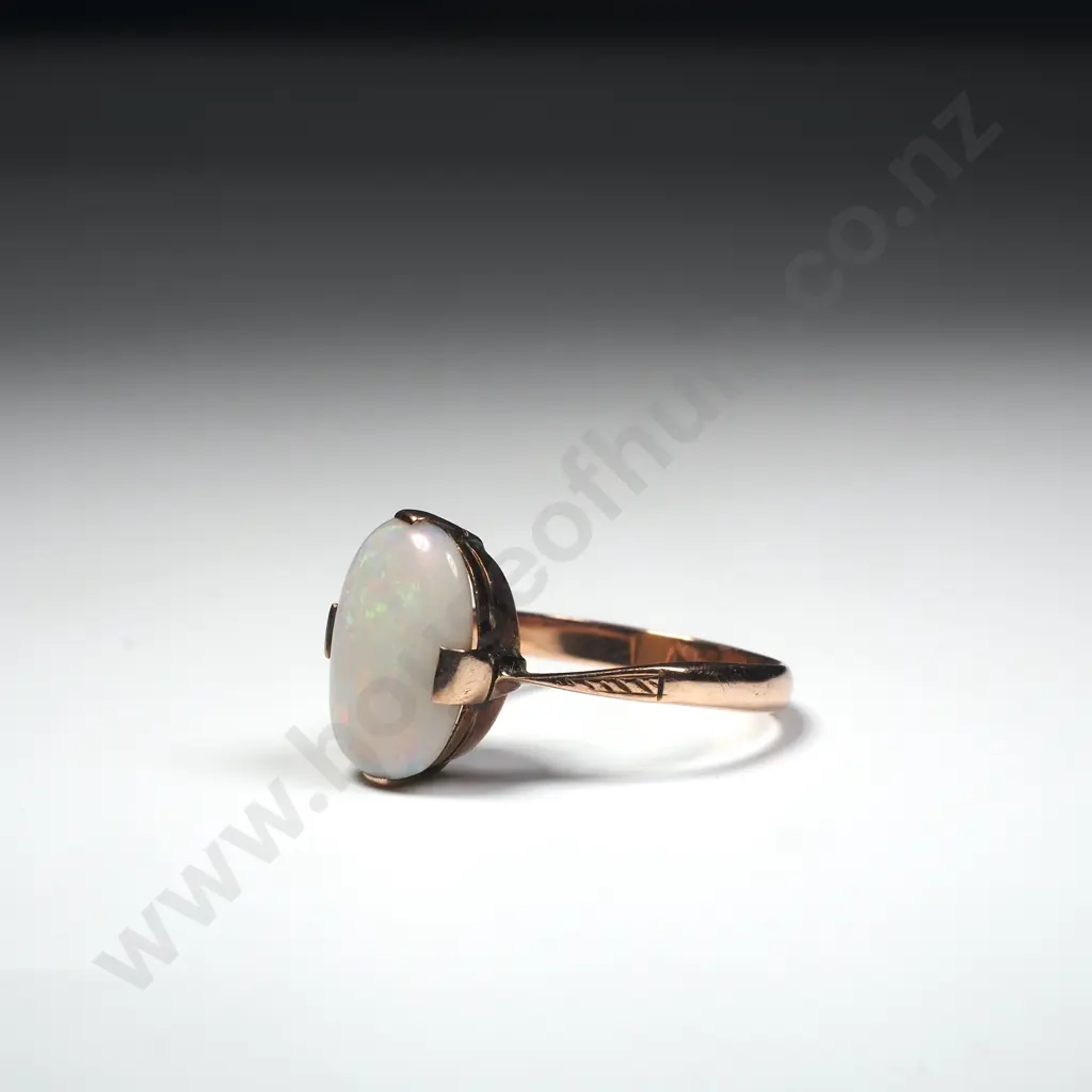 Antique 9ct Gold Opal Ring Image 1++