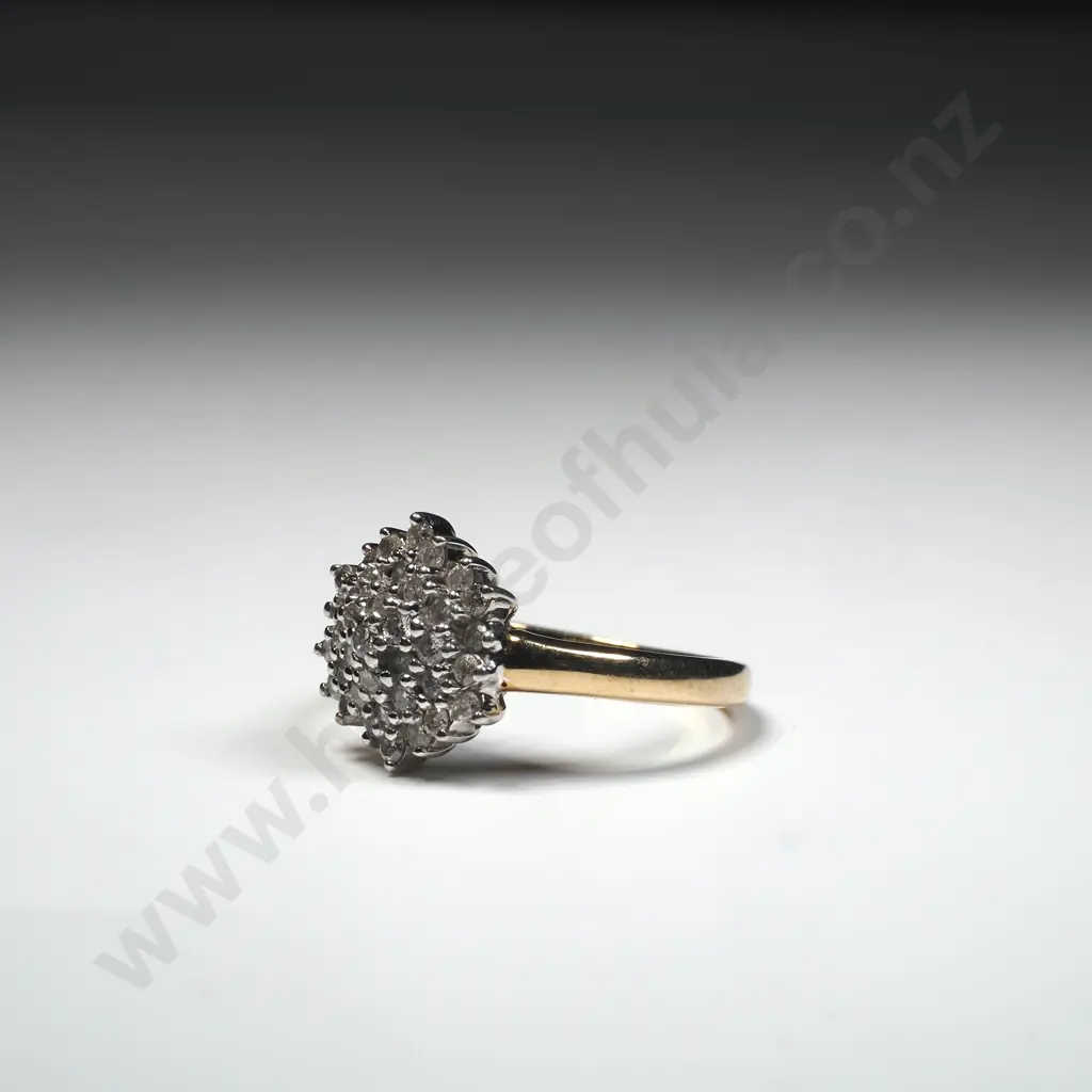 9ct Gold Cluster Diamond Ring Image 1++