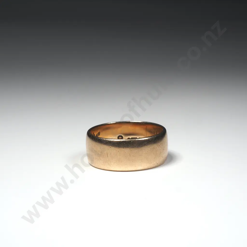 9ct Gold Wedding Band Image 1++