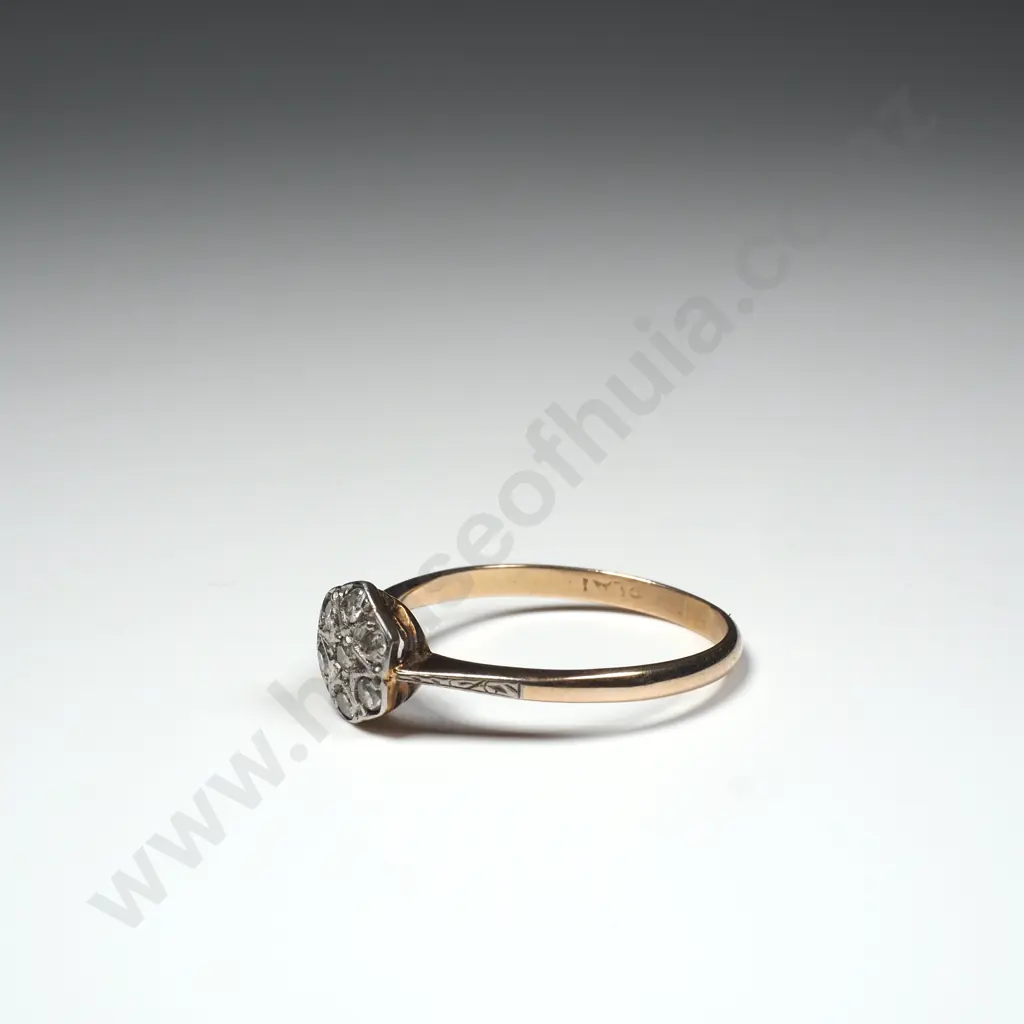 18ct Gold Ring Image 1++