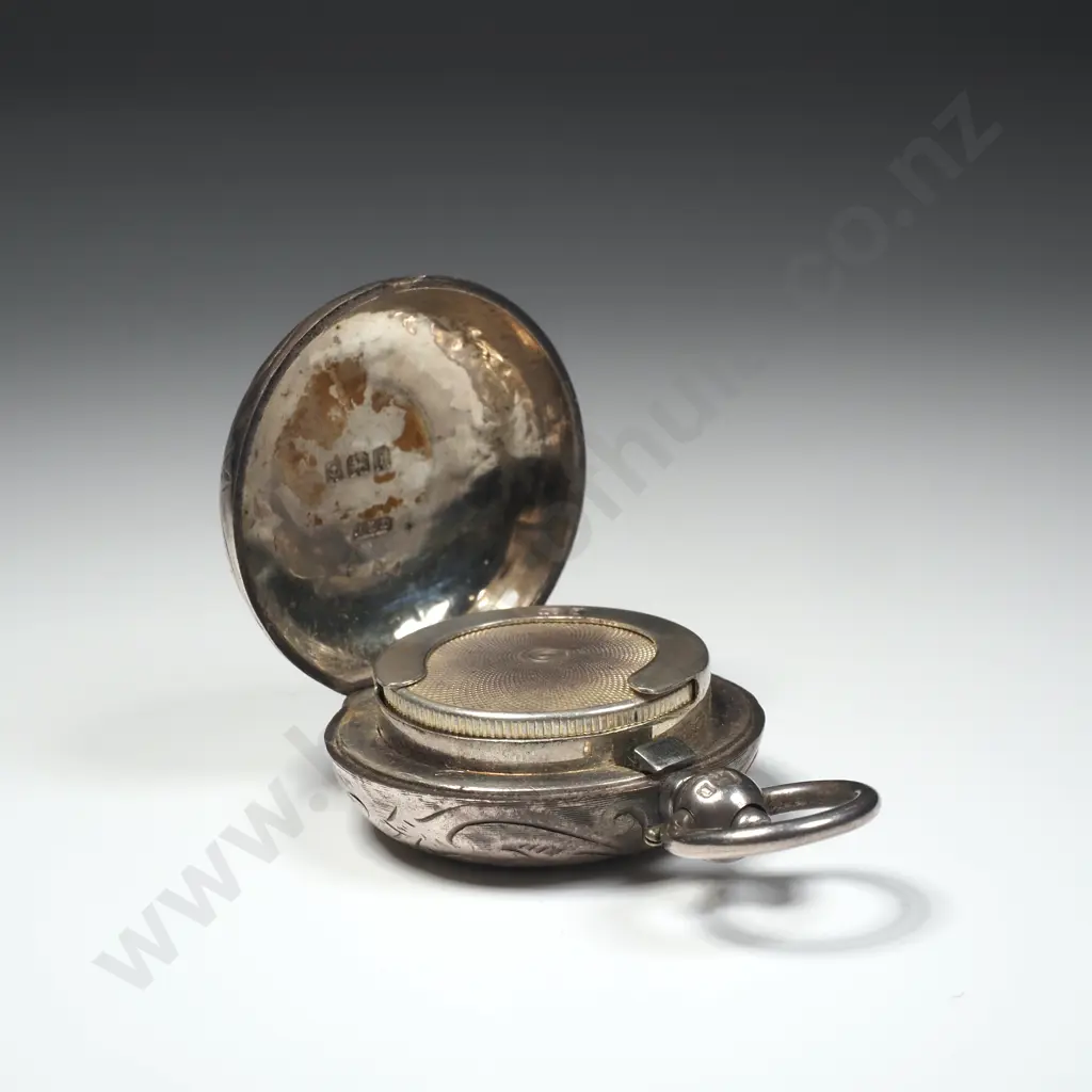 Sterling Silver Engraved Sovereign Case Image 1++