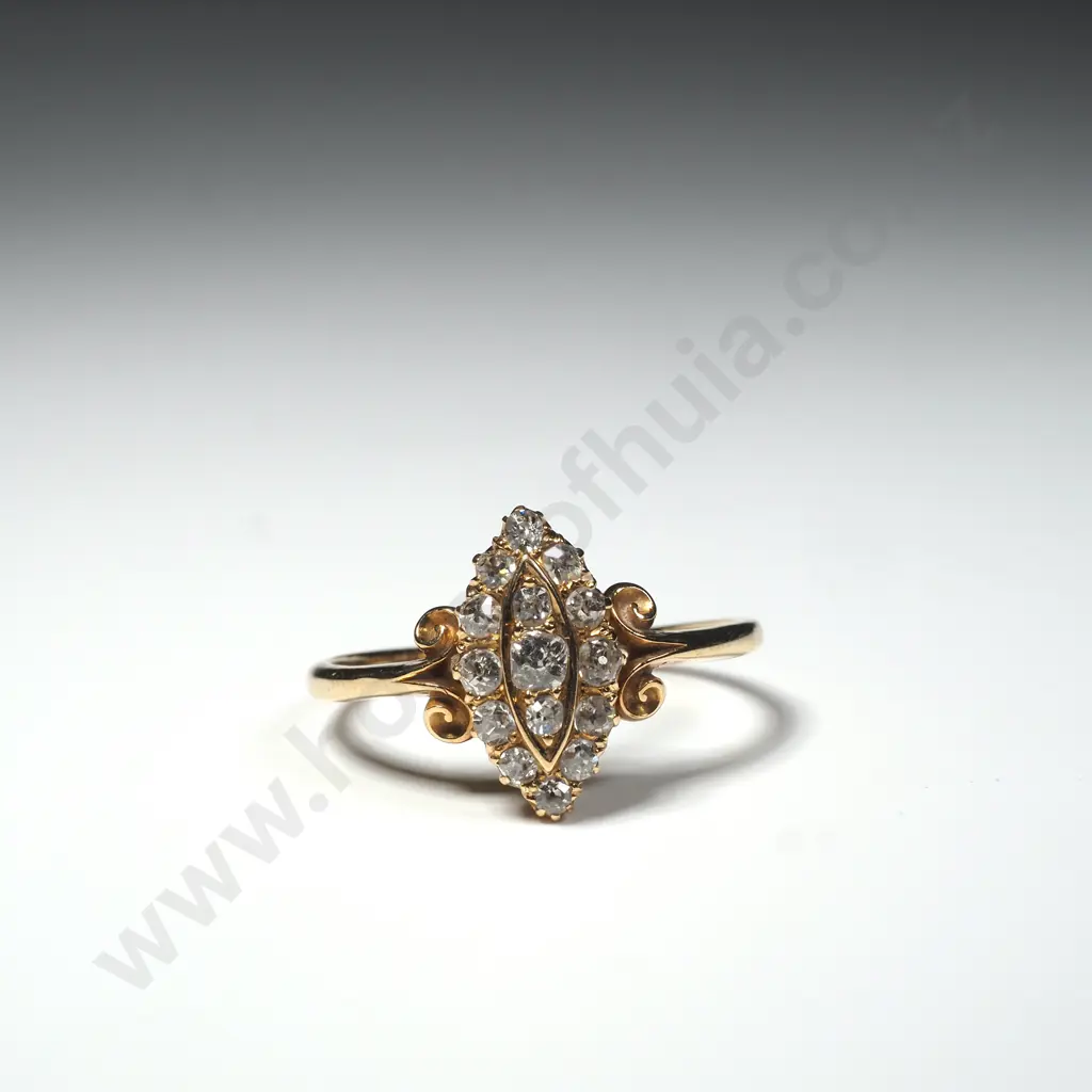 Stunning Antique 18ct Gold Diamond Ring Image 1++