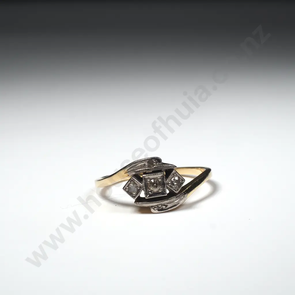 18ct Gold Diamond Ring Image 1++