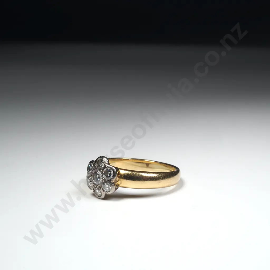 18ct Gold Diamond Ring Image 1++