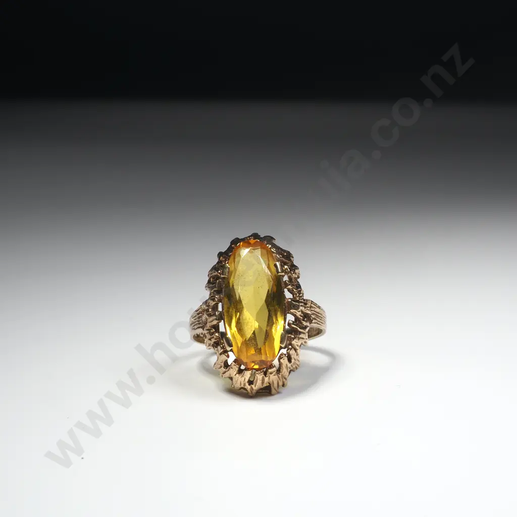 Vintage 9ct Gold Yellow Stone Ring Image 1++