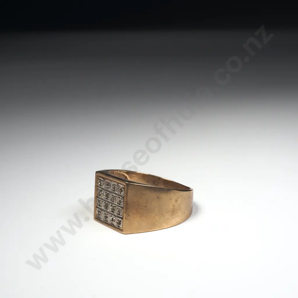 Vintage 9ct Gold Diamond Ring Image 1++