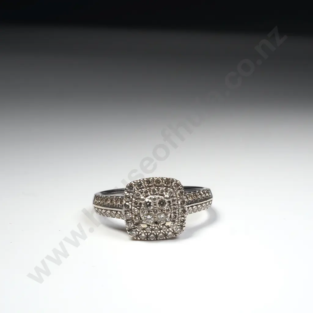 9ct White Gold Cluster Diamond Ring Image 1++
