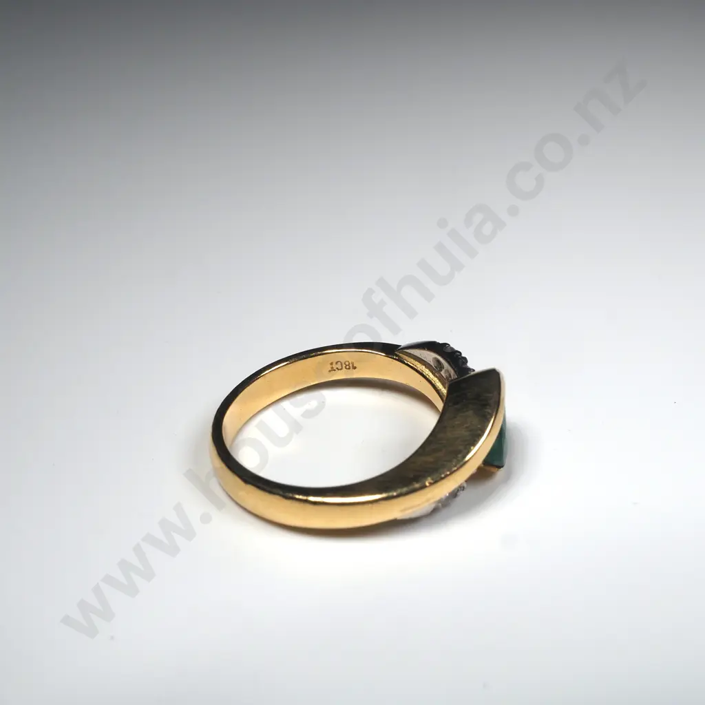 18ct Gold Diamond & Emerald Ring w Valuation for $5,132.00 Image 1++