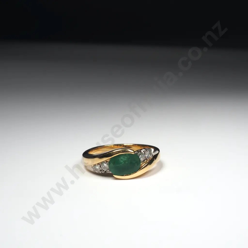18ct Gold Diamond & Emerald Ring w Valuation for $5,132.00 Image 1++