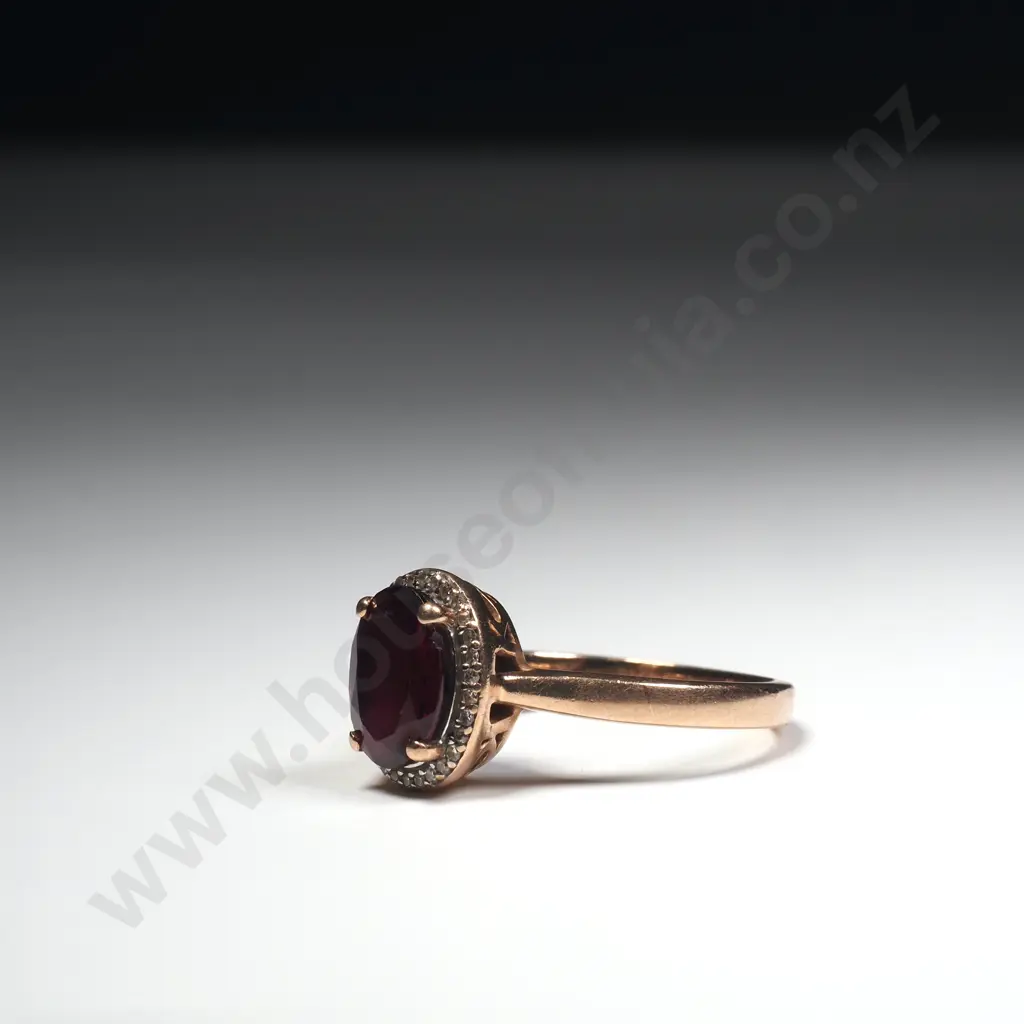 Michael Hill 10ct Gold Ring Image 1++