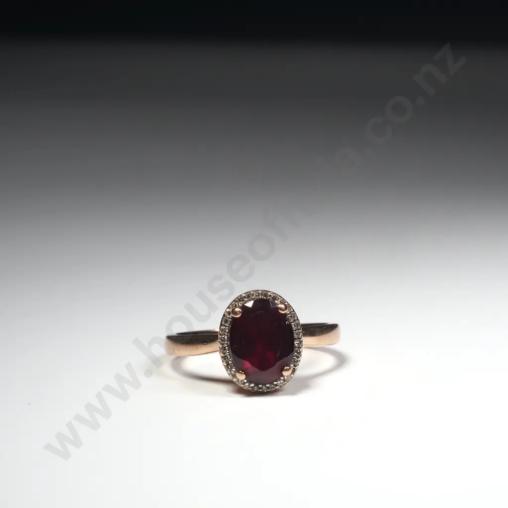 Michael Hill 10ct Gold Ring Image 1++