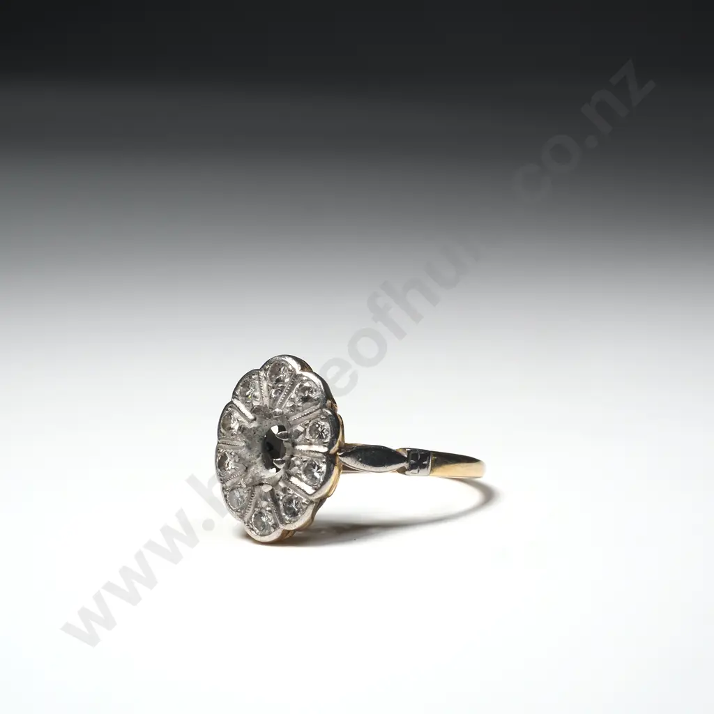 18ct Gold & Diamond Ring Mount missing Central Stone in Vintage Box Image 1++