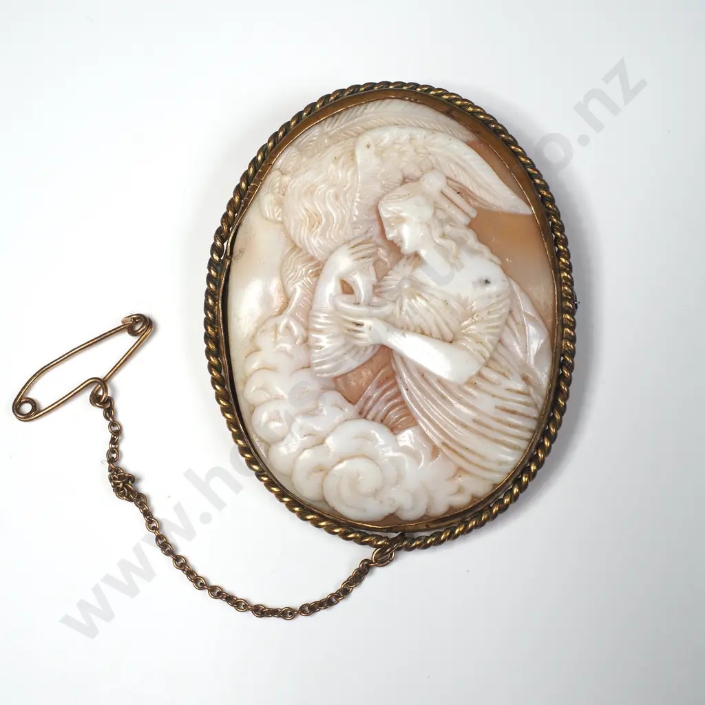 Vintage Carved Cameo Shell Brooch - 'Hebe Feeding Eagle of Zues' Image 1++