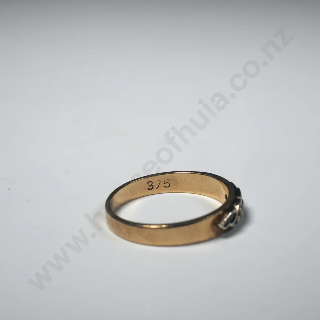 Vintage 9ct Gold Ring Image 1++