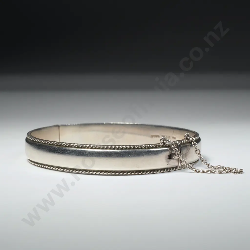 Sterling Silver Hinged Bracelet Image 1++