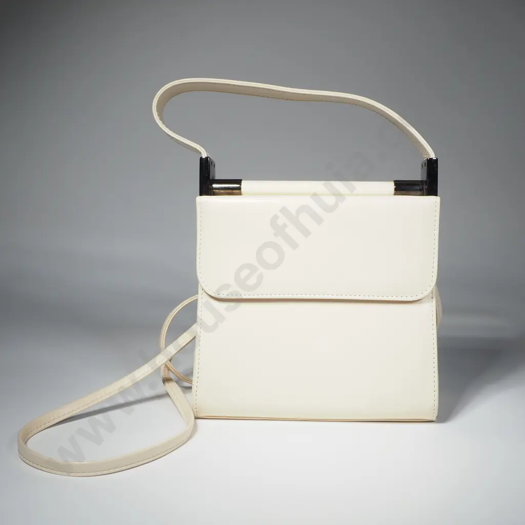Vintage Cream  Charles Jourdan Paris Handbag  Image 1++