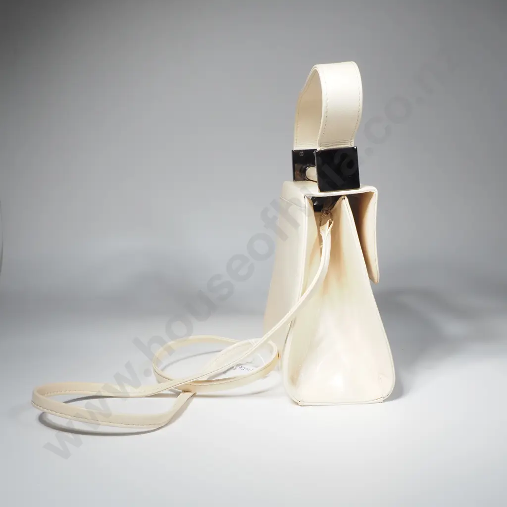 Vintage Cream  Charles Jourdan Paris Handbag  Image 1++