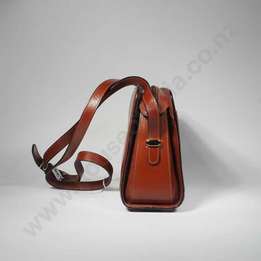 Bally Shoulder Bag with Gold Toned Logo Image 1++