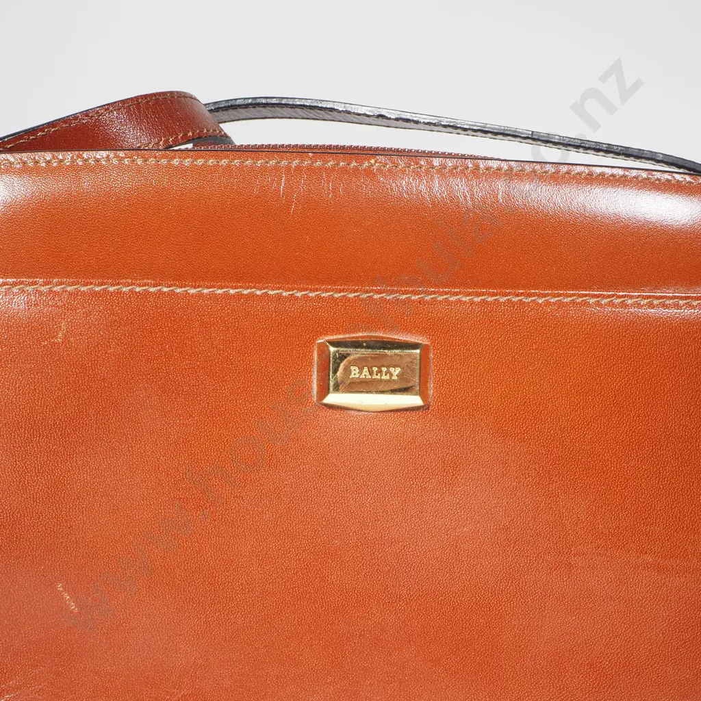 Bally Shoulder Bag with Gold Toned Logo Image 1++