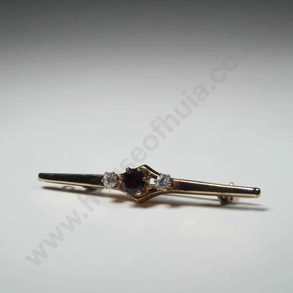 9ct Gold Garnet & Diamond Bar Brooch Image 1++