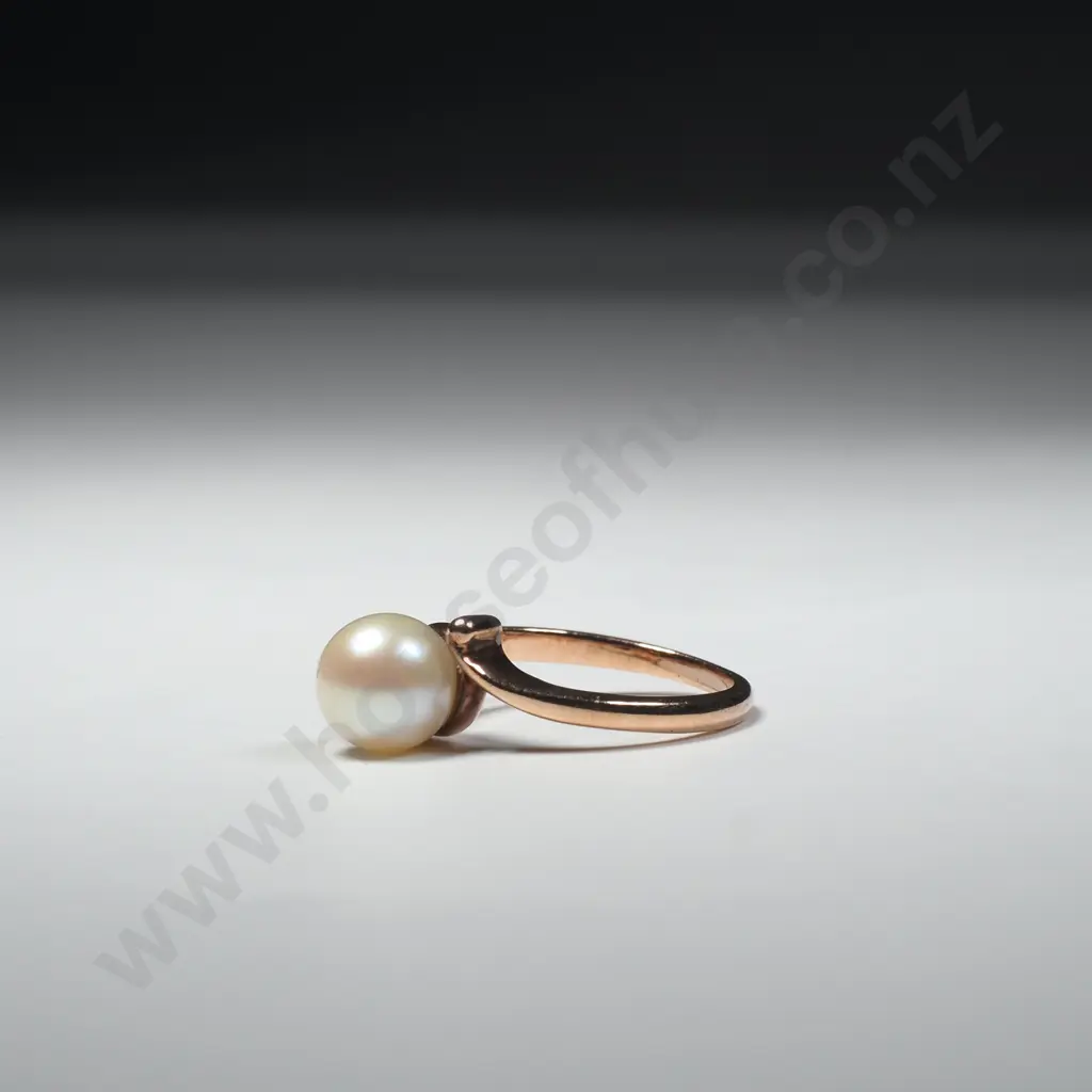 Vintage 9ct Rose Gold Pearl Ring Image 1++