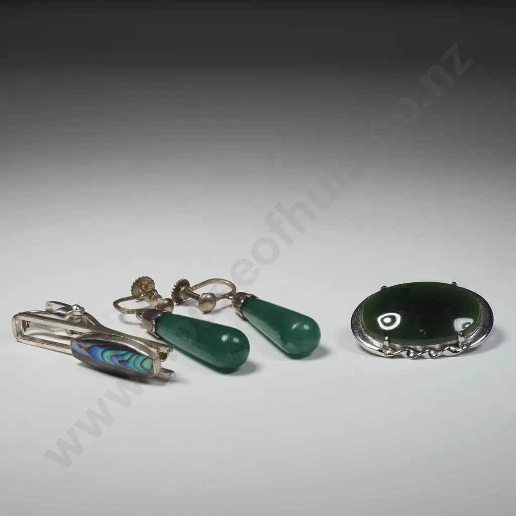 Chrysoprase Drop Earring, Greenstone Brooch & Sterling / Paua Tie Clip Image 1++