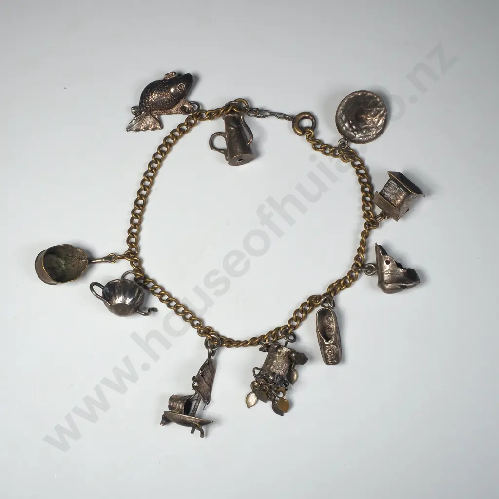 Oriental Themed Charm Bracelet Image 1++