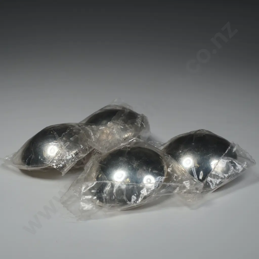 Two Pairs of Sterling Silver Round Clip On Earrings Image 1++