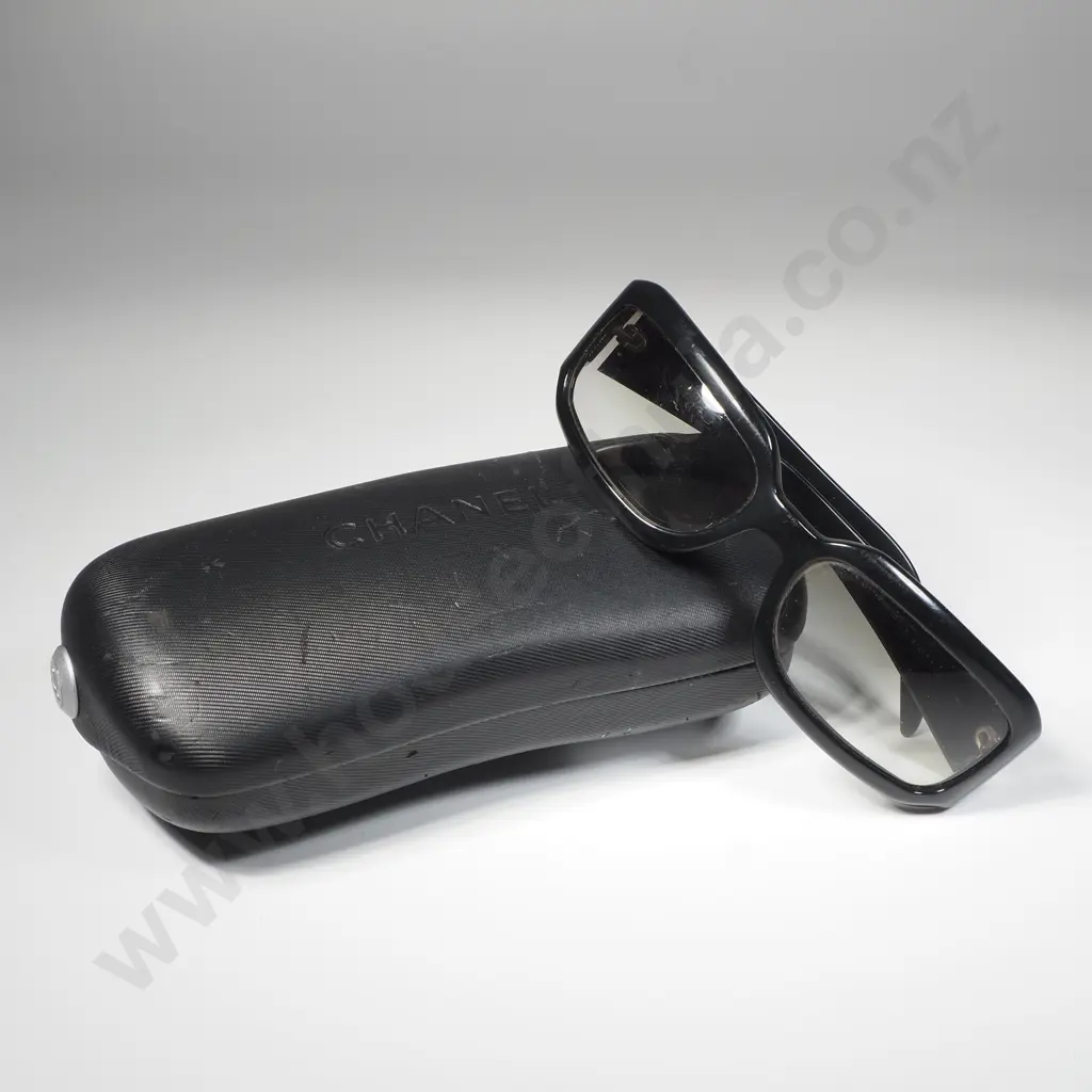 Pair of Black Chanel Sunglasses w Polished Finish & CC Logo on the Temple, In Original Case Image 1++