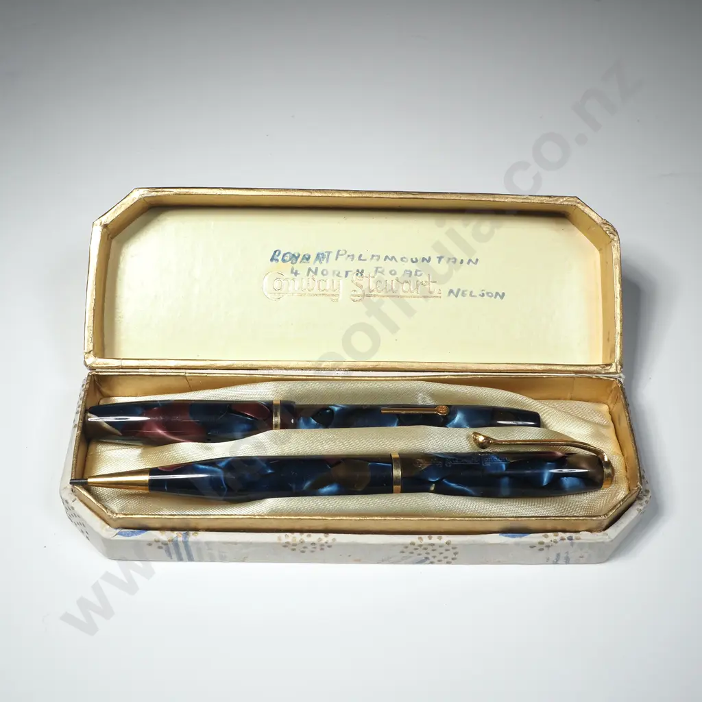 Conway Stewart Dinkie 550 Fountain Pen & Propelling Pencil w 14ctFountain Pen  Nib in Original Box Image 1++