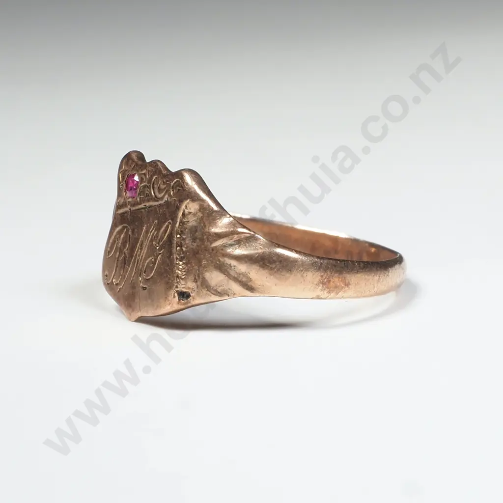 9ct Gold Signet Ring Image 1++