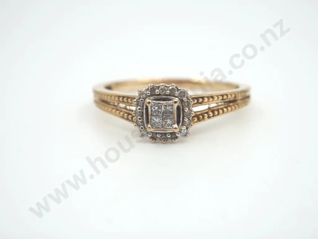 10ct Gold Diamond Ring w Split Shoulders Image 1++