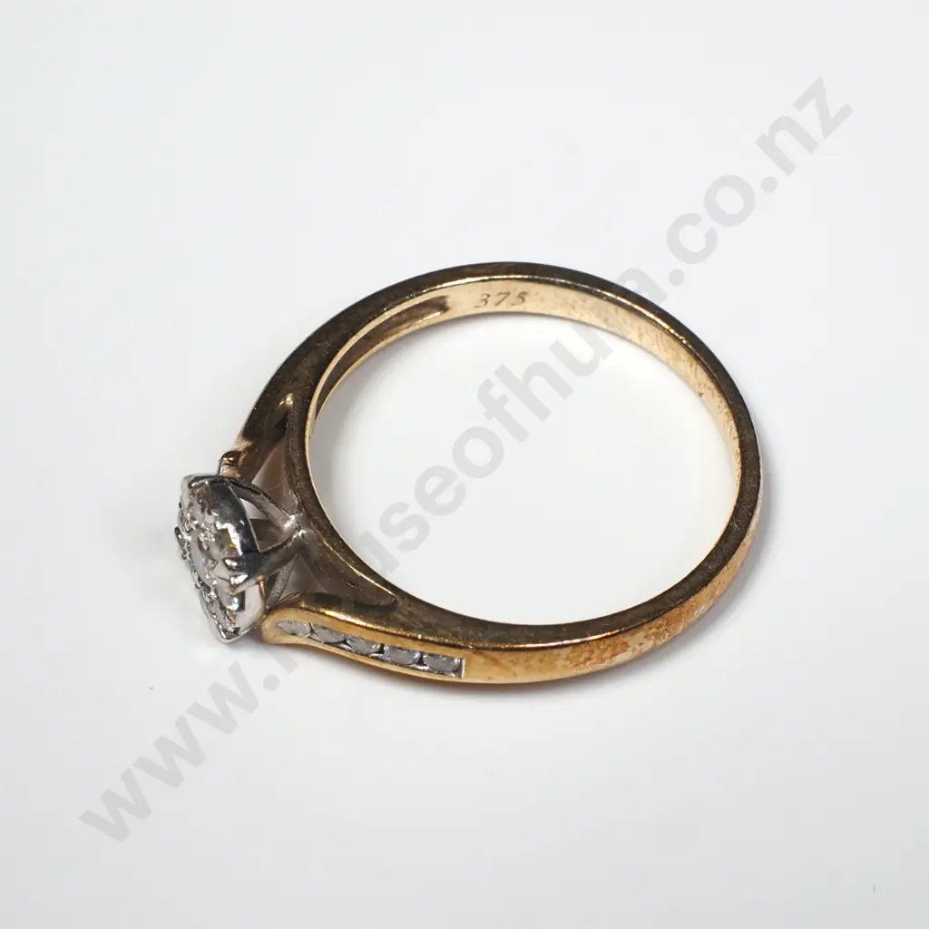 9ct Gold Diamond Cluster Ring Image 1++