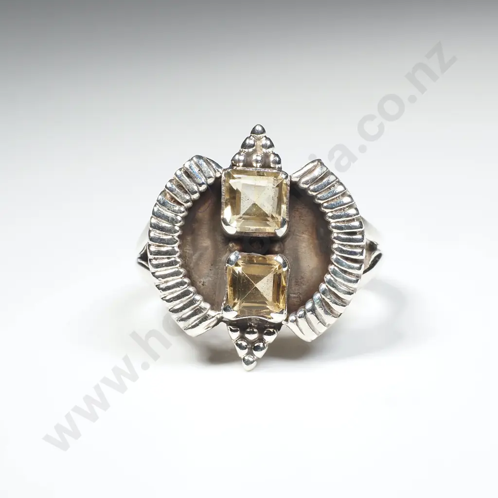 Sterling Silver & Citrine Ring Image 1++