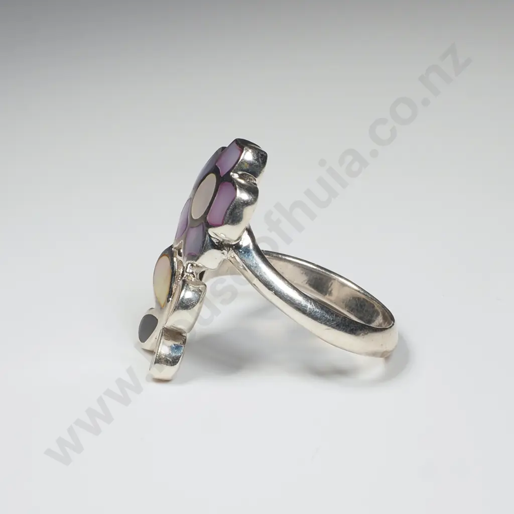 Sterling Silver Mother of Pearl Ring Image 1++