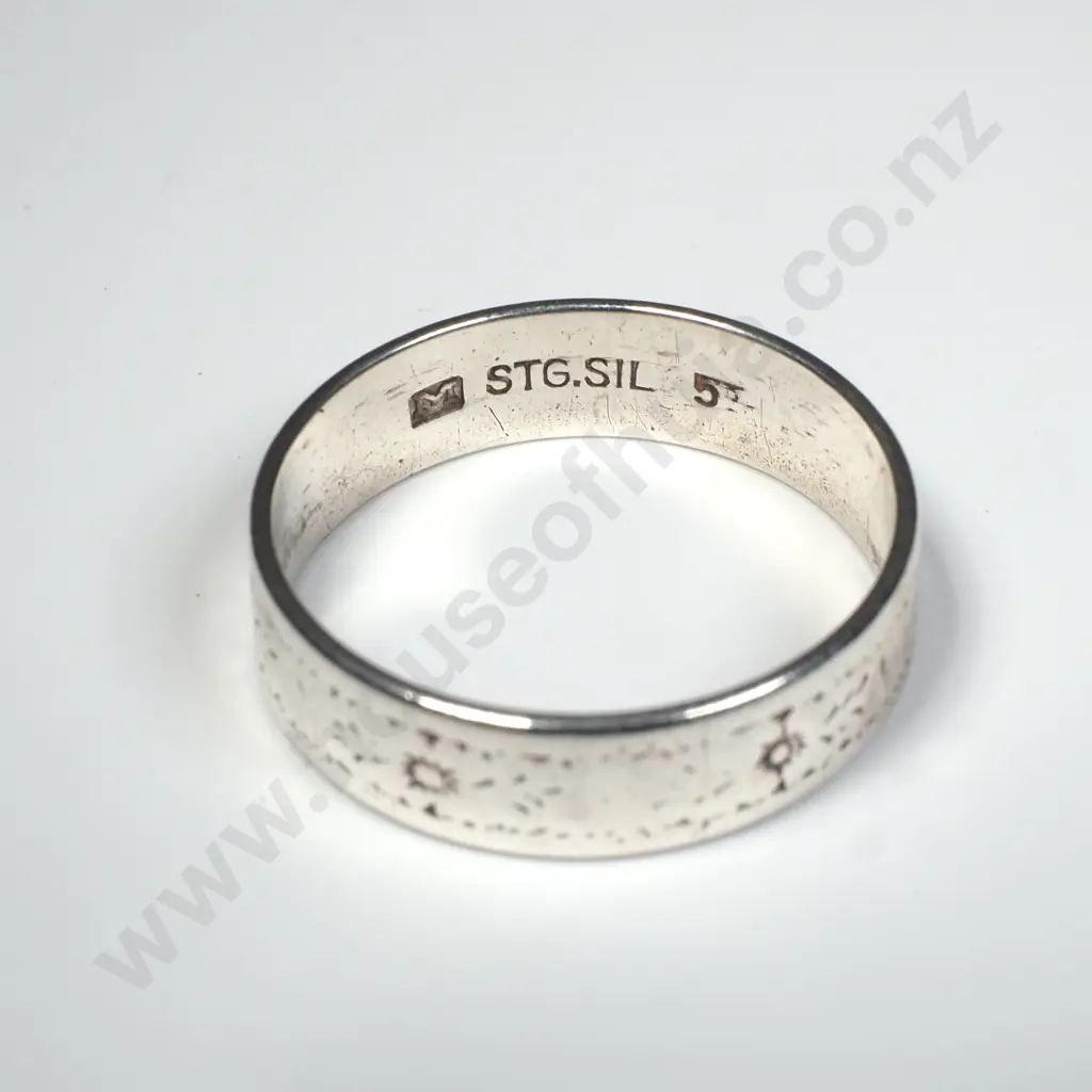 Sterling Silver Ring Image 1++