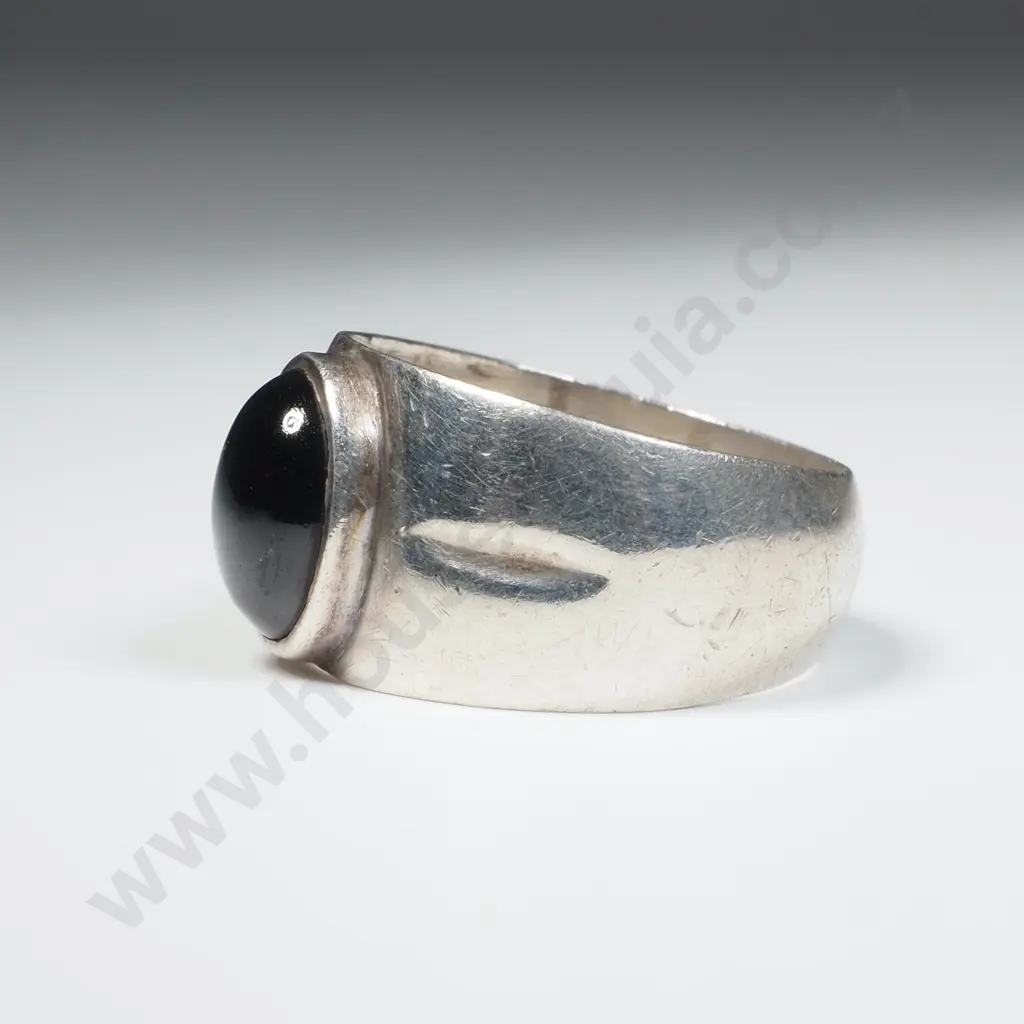Sterling Silver Red Gem Ring Image 1++
