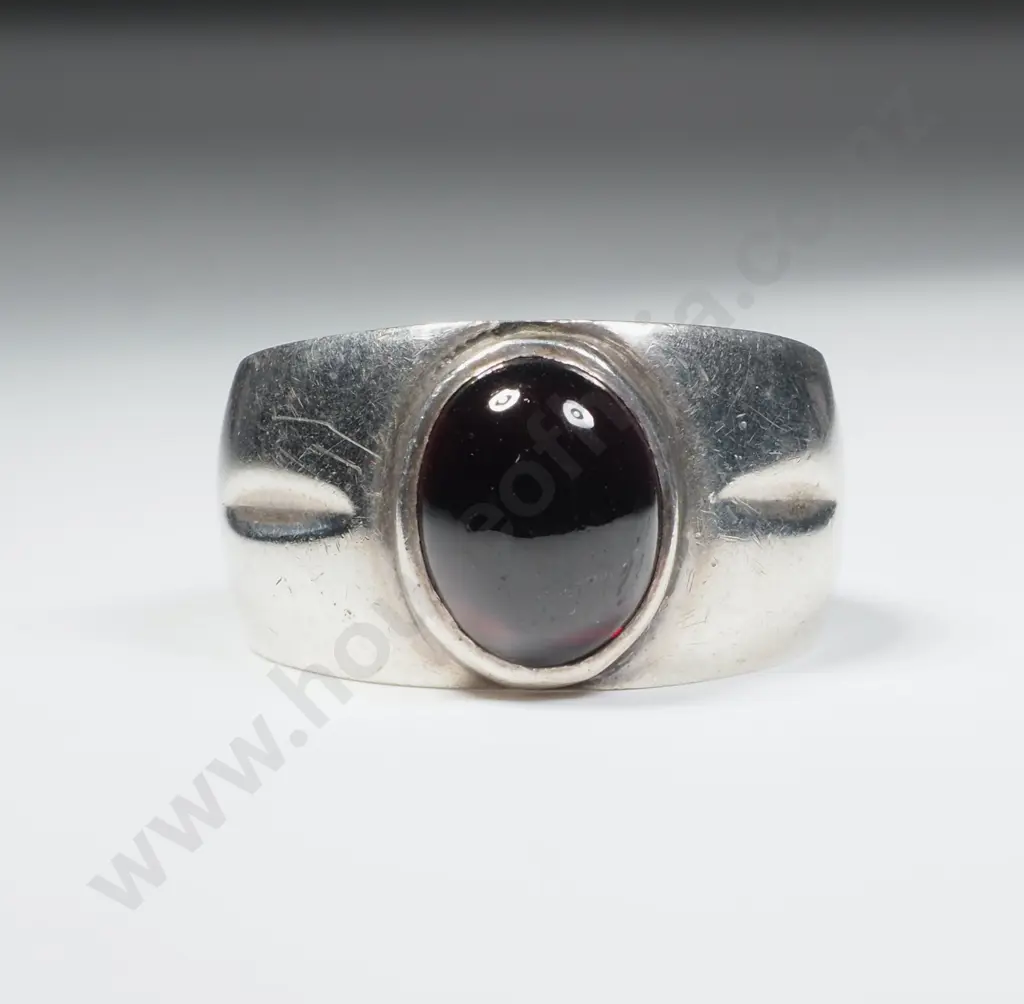 Sterling Silver Red Gem Ring Image 1++
