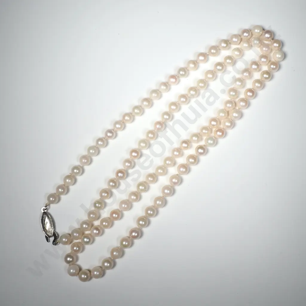 Strand of Cultured Pearls on Sterling Silver Clasp Image 1++