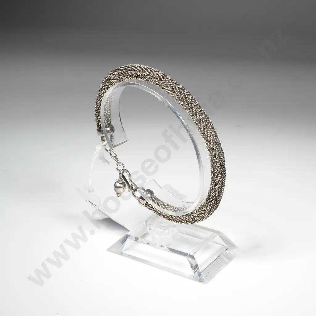 Tibetan Style Mesh Bracelet Image 1++