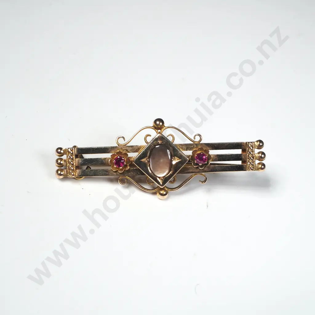 Victorian 15ct Gold Moonstone & Garnet Bar Brooch Image 1++